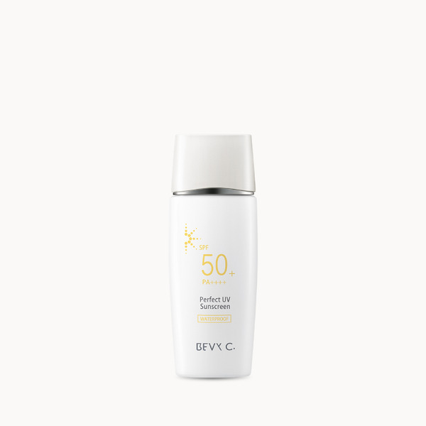 輕盈防曬粉底露 SPF50+ / PA++++ 50mL