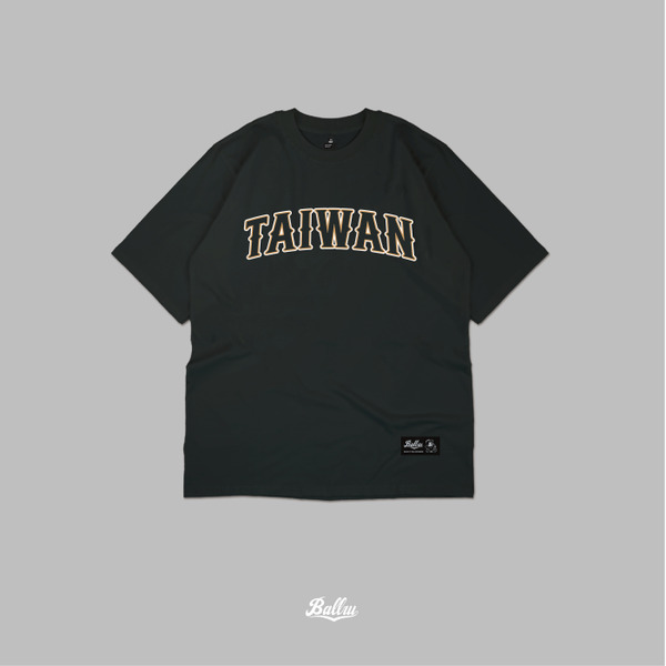【預購】TEAM WOOF ! TAIWAN字體T-shirt