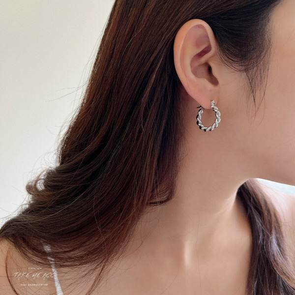 麻花圈圈｜純銀針耳環