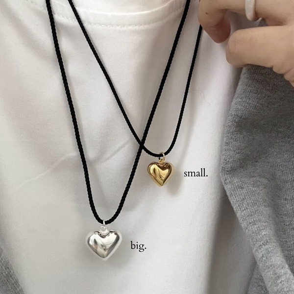 每個檔口模特必備的純銀愛心繩項鍊｜ 韓國連線