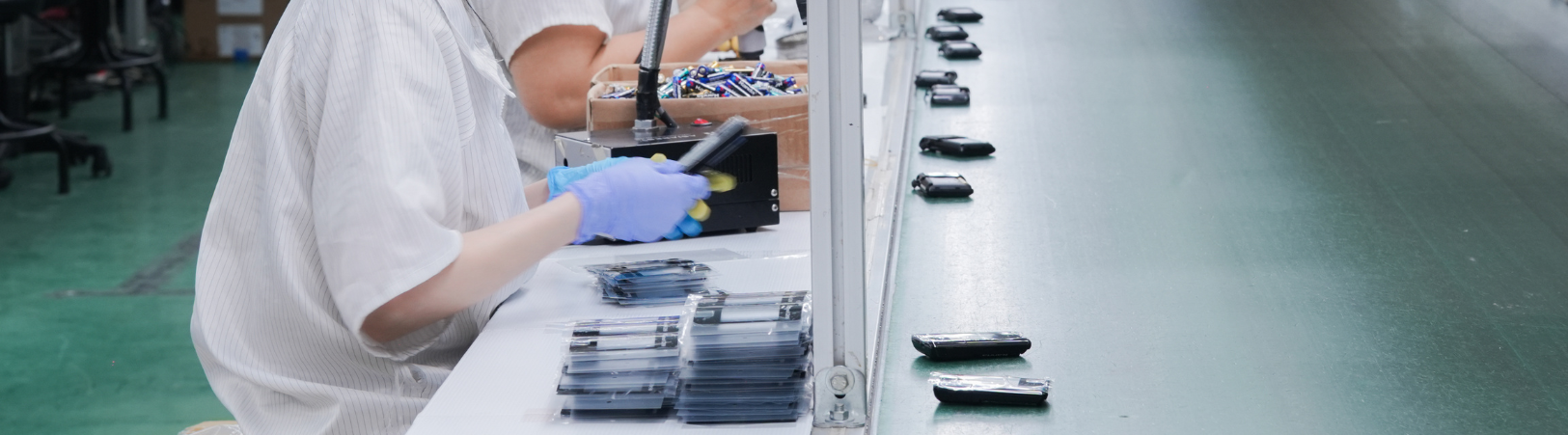 小型零件組裝與電子零組件代工