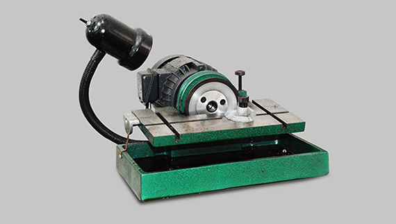 研磨刀具機設備展示