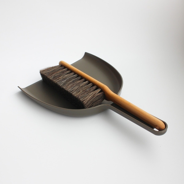 萬用小掃帚組合 (附小畚箕-奶茶棕)