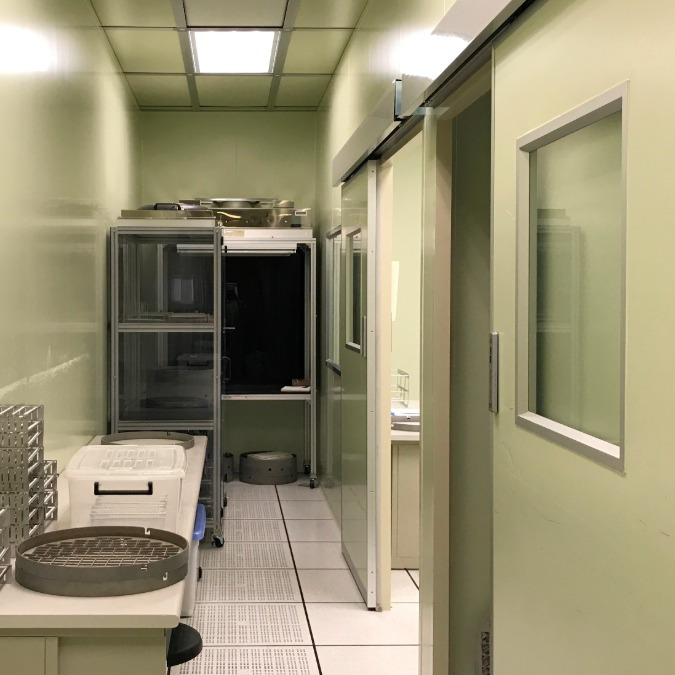 KUPO Optics factory cleanroom