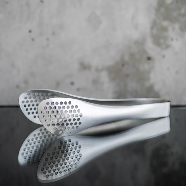 單品下殺33折│日本 柳宗理 不鏽鋼服務夾 有孔