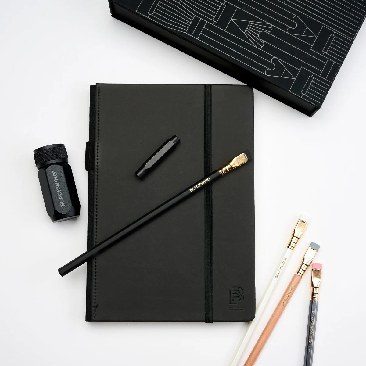 Blackwing Notebook Essentials Set 黑色精緻禮盒外觀