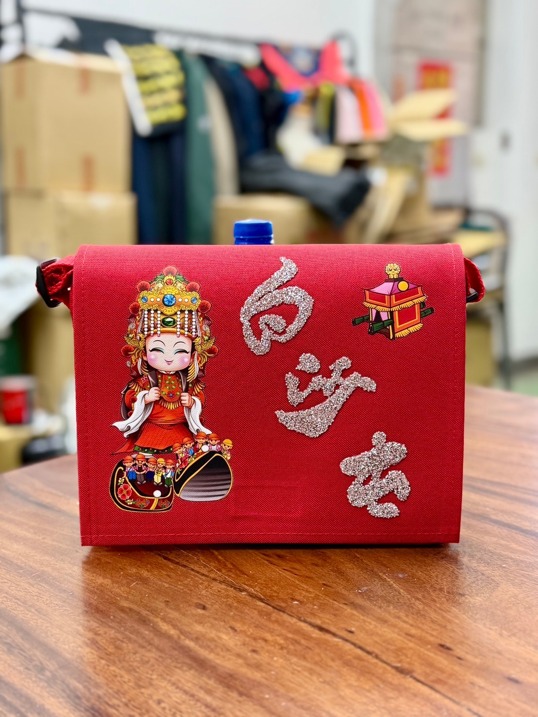 水鑽款-橫式中書包】白沙屯媽祖白沙屯媽祖橫式中書包水鑽款2025繞境