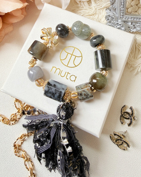 墨韻花影｜和田玉貓