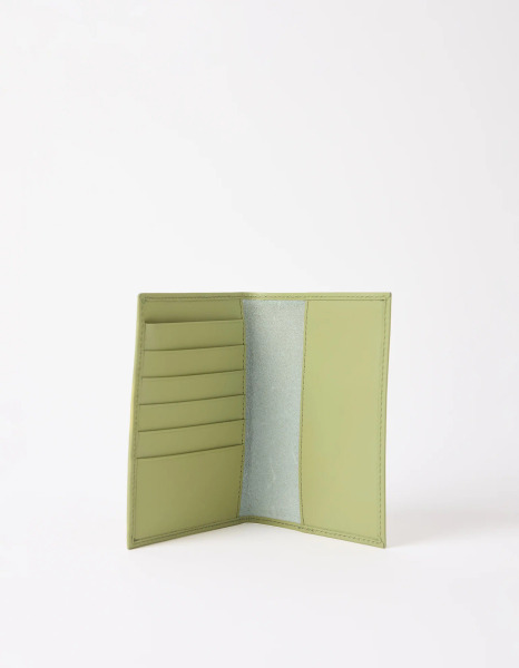 荷蘭O MY BAG - Classic Leather 護照夾 - 茶綠