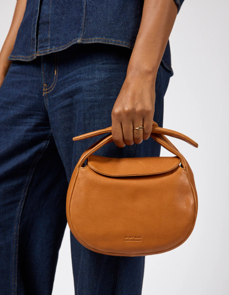 荷蘭O MY BAG - Coco Croissant 手提/斜背包 - Soft Grain 皮革 - 焦糖棕