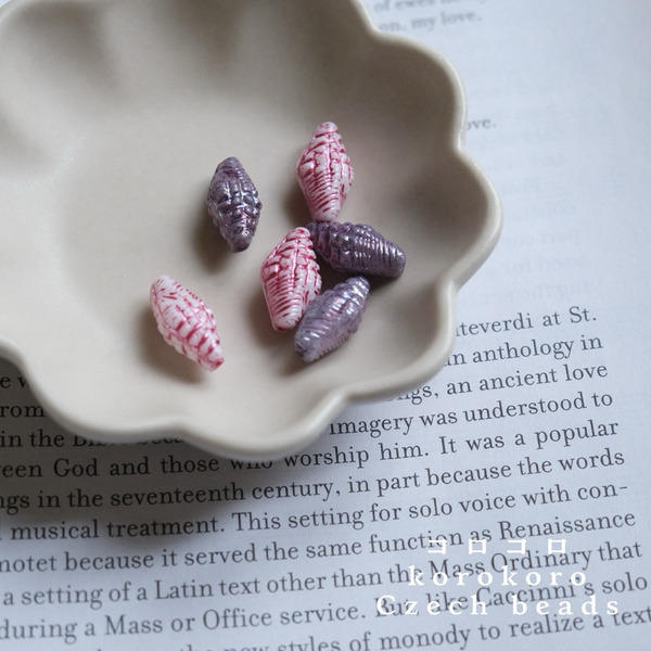 捷克珠 ౨ৎ korokoro 斜切殼 貝殼 玻璃珠 16*8mm