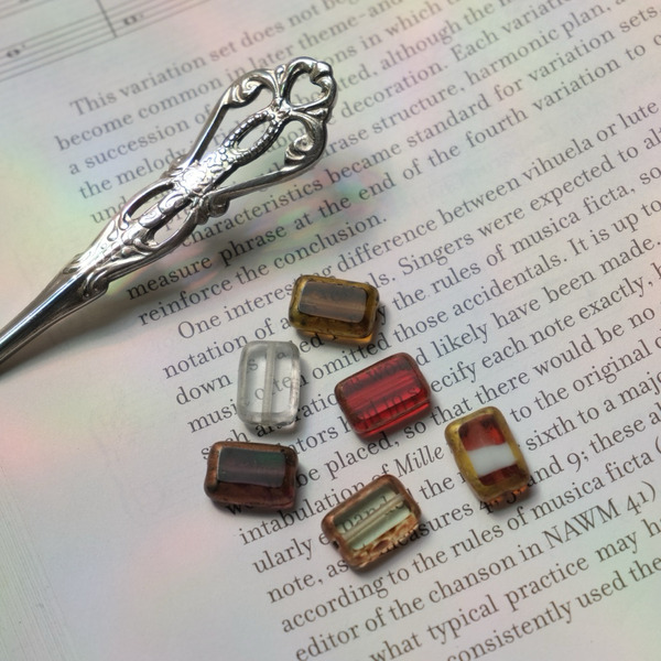 捷克珠 ౨ৎ korokoro  長方形 矩形 玻璃珠 切割珠 12*8mm