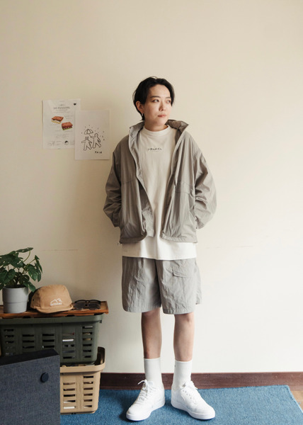 零負重。輕盈防潑水休閒套裝 / 2色
