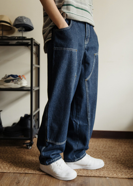 大方塊車線設計。丹寧寬褲 / 2色