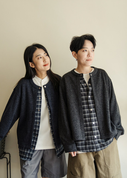 層次設計。格紋剪接針織外套 / 2色