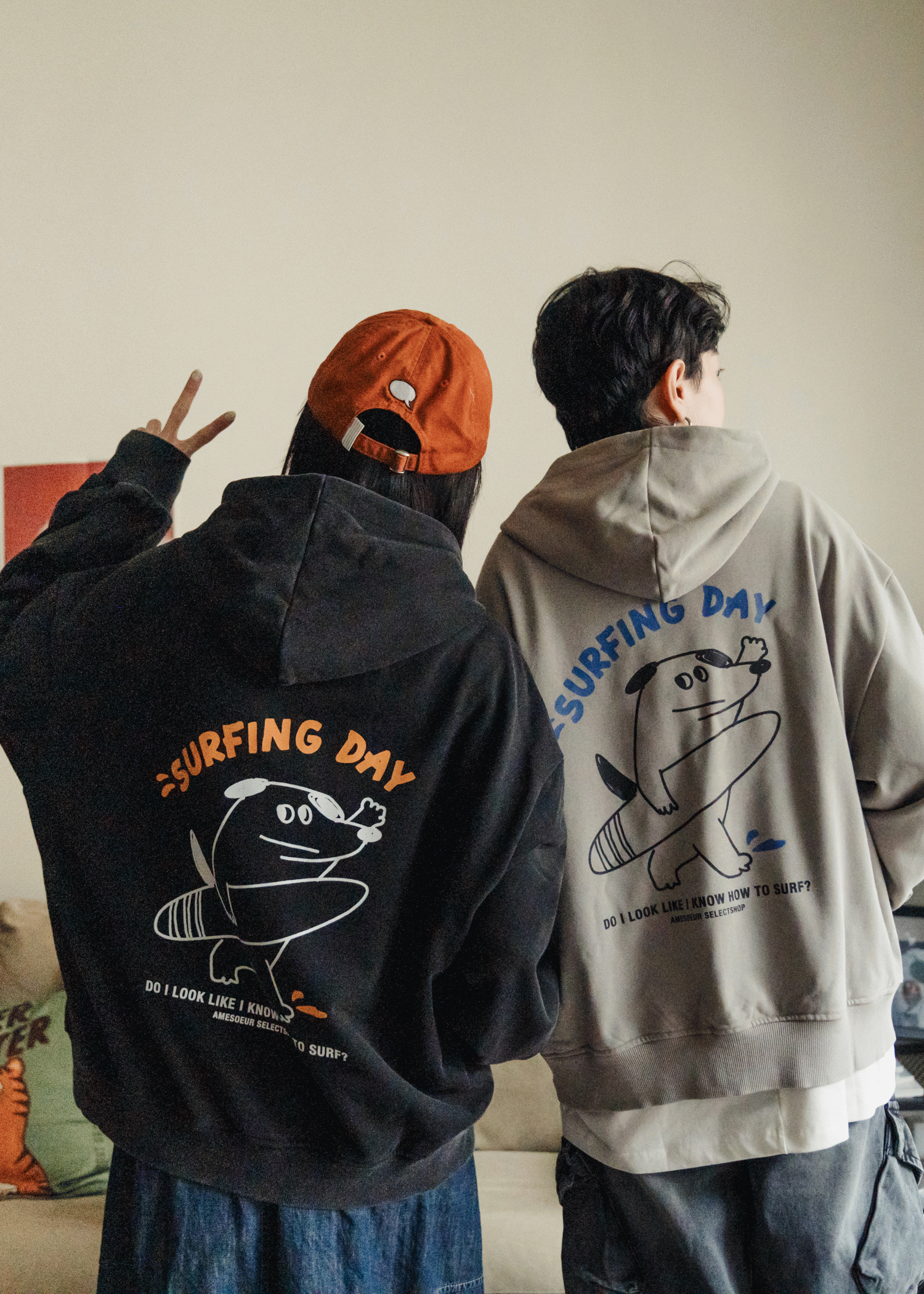 【ame soeur】不會衝浪的狗狗。落肩短版連帽大學tee/ 3色