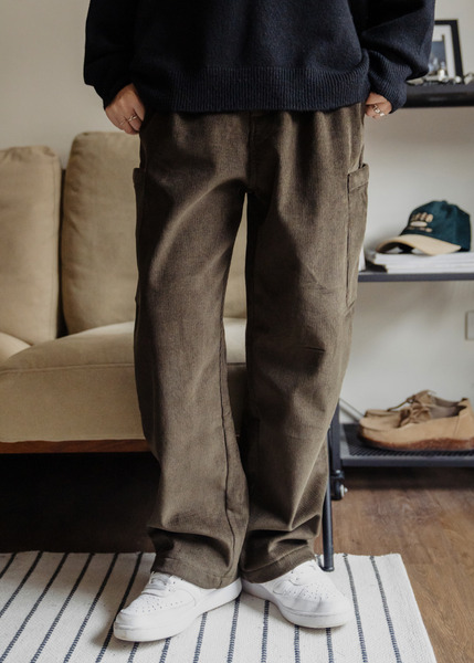 多口袋設計。內短絨保暖燈芯絨長褲/ 3色