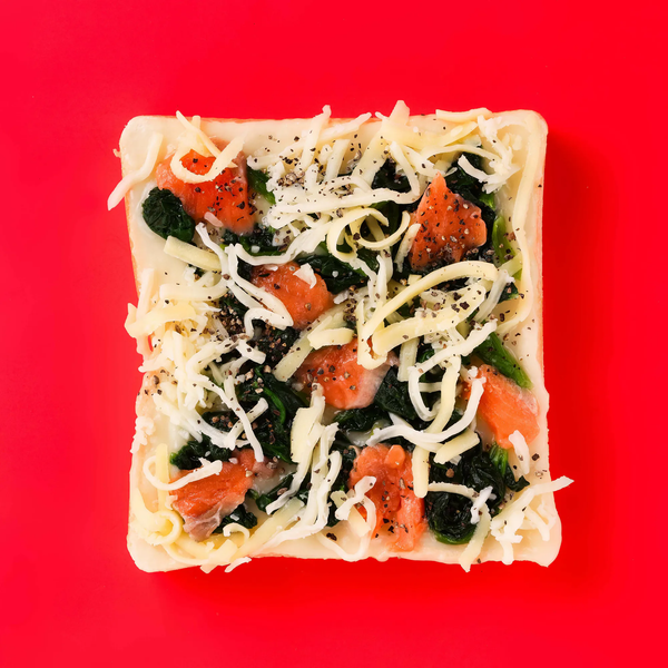 ▌微燻享受 ▌西班牙菠菜燻鮭天然奶油軟心鮮奶厚片