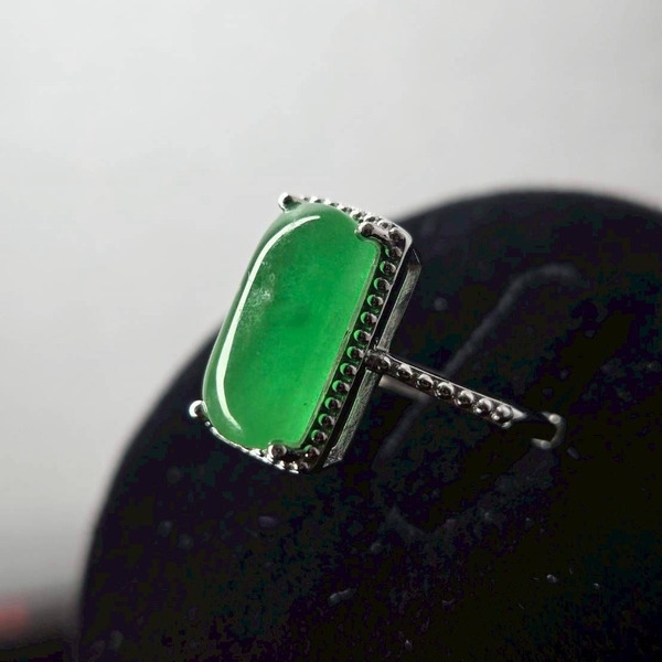 翡翠馬鞍戒 R-2024-02