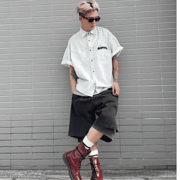 金屬字刺繡短袖襯衫