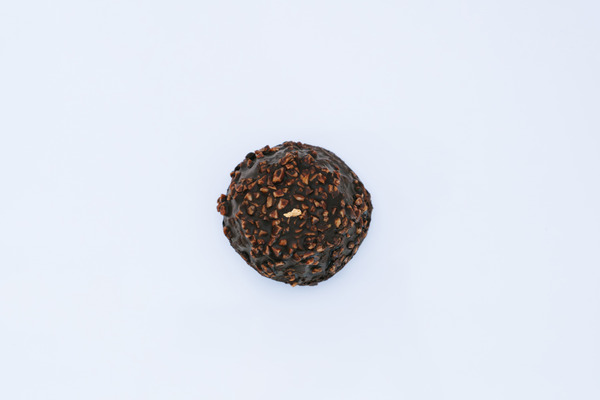 濃心榛果脆皮巧克力蛋糕