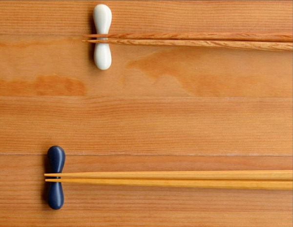 Border Border 小花生筷架(藍｜白)｜手感霧面陶器