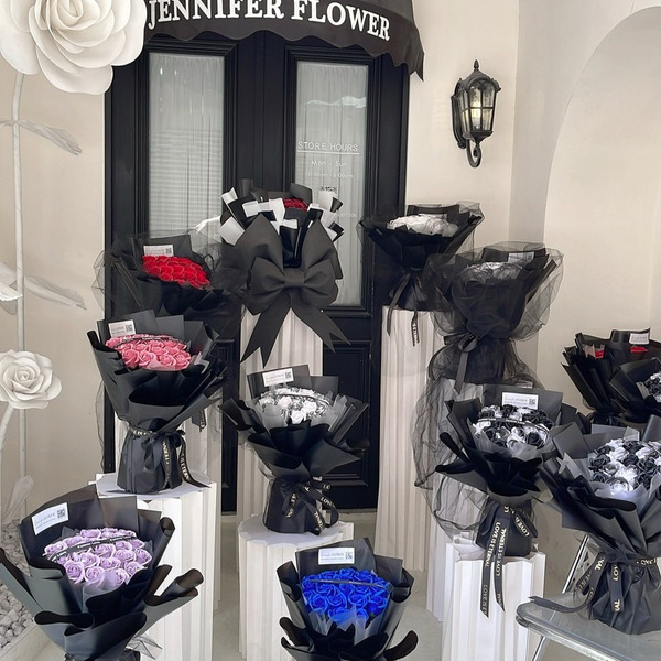 20朵 香皂花 黑包裝紙 花束型