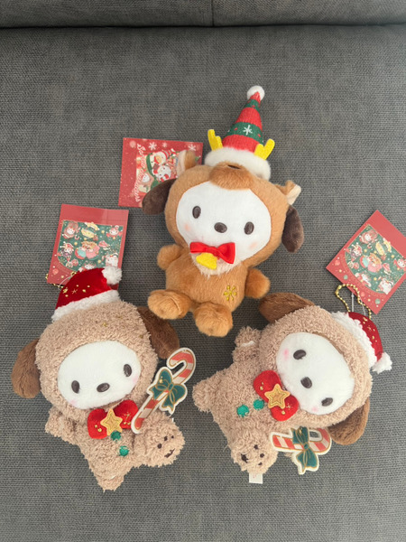 三麗鷗SANRIO 聖誕帽 系列  帕洽狗 娃娃吊飾