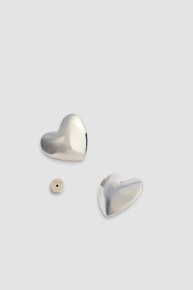 PATOU｜精緻心形耳釘