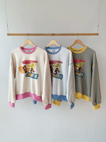 早春新品 - 米奇米妮大學T