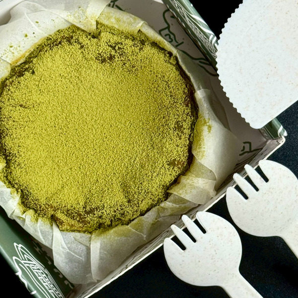 濃郁抹茶巴斯克