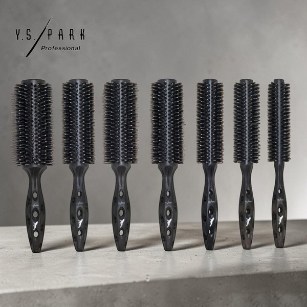 Y.S.PARK  Black Carbon Tiger Brush 豬鬃毛圓梳<抗靜電>