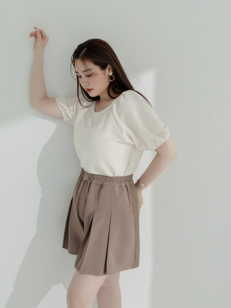 Cloud Girl 2-Way Textured Puff Sleeve Top