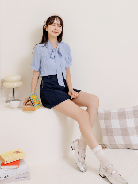 Bow Detail Pleated Blouse