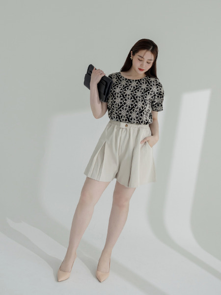 Embroidered Flounce Sleeve Top