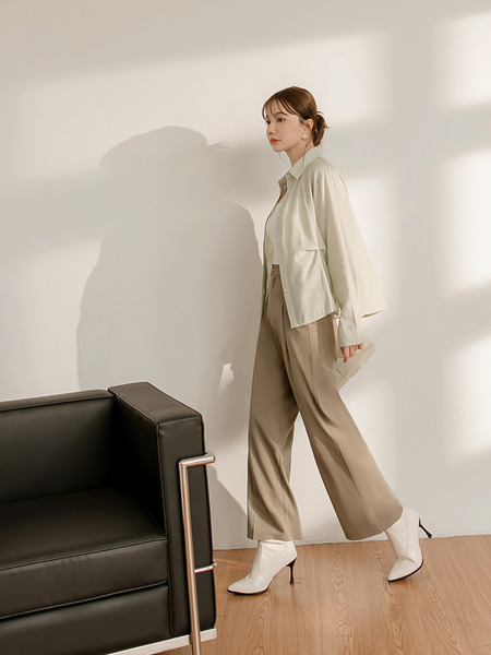 Pleated Straight-Leg Suit Trousers