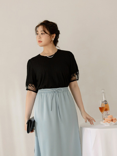 Cloud Girl Textured Puff Sleeve Top