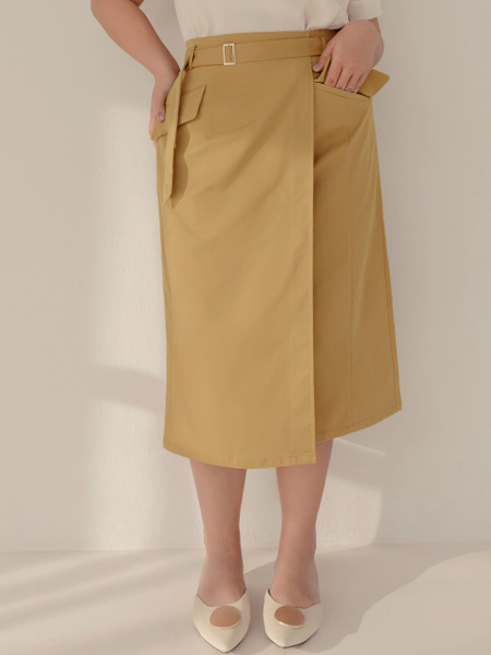 Cloud Layered Midi Skirt with Belt