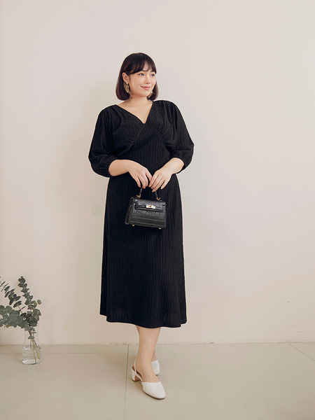 Cloud V-Neck Midi Dress