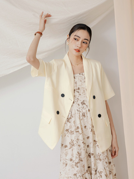 Short-Sleeve Shoulder Pad Blazer