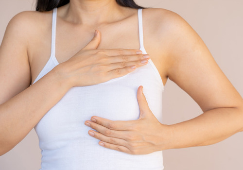 隆乳術後如何快速淡疤？醫美雷射 × 淡疤霜 × 術後修復的黃金組合