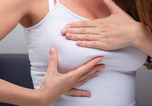 乳腺炎和乳房脹痛怎麼分？出現刺痛代表發炎嗎？