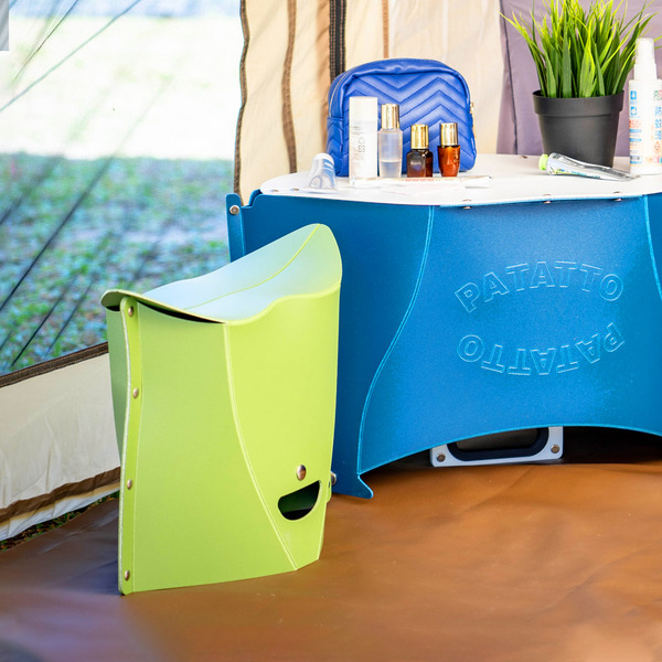 日本patatto 超輕量薄型露營摺疊椅二代3紙片椅 Solar Life索樂生活 露營 運動 居家用品