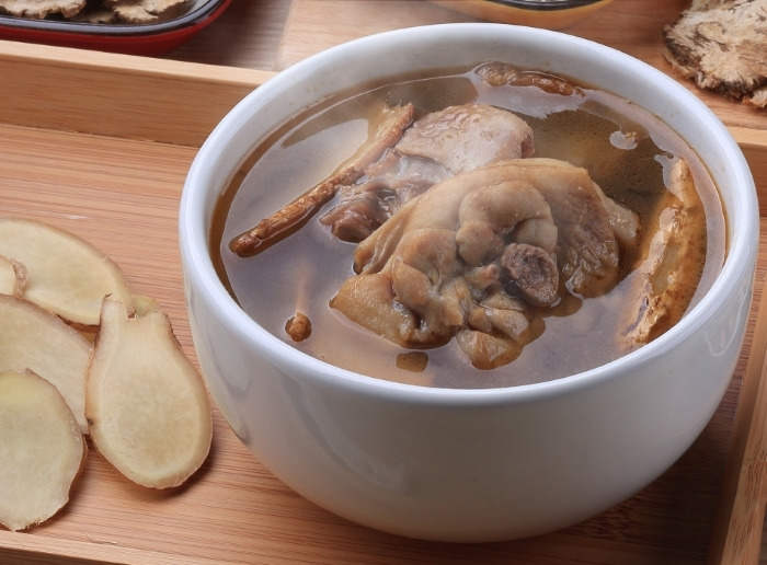 安永鮮物-麻油雞-抗寒人氣補湯, 老饕必吃, 雞腿Q彈, 營養補給, 暖和身體