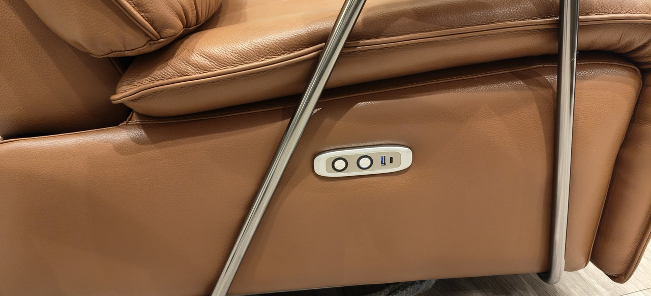 NAPPA電動單椅USB+Type-C雙快充孔細節，追劇玩遊戲不斷電