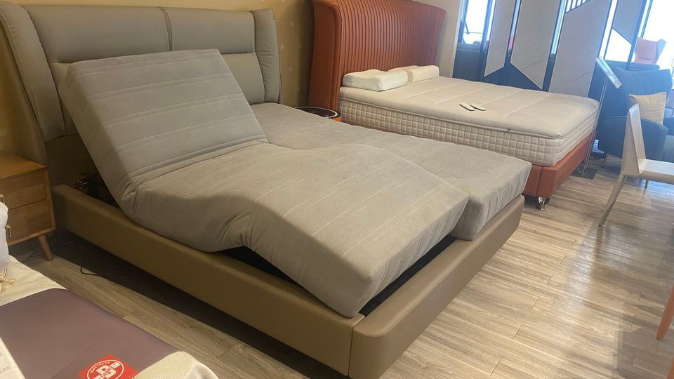 凱旋智能分體床墊正面展示，左右分體獨立調節設計，適合夫妻不同睡眠習慣