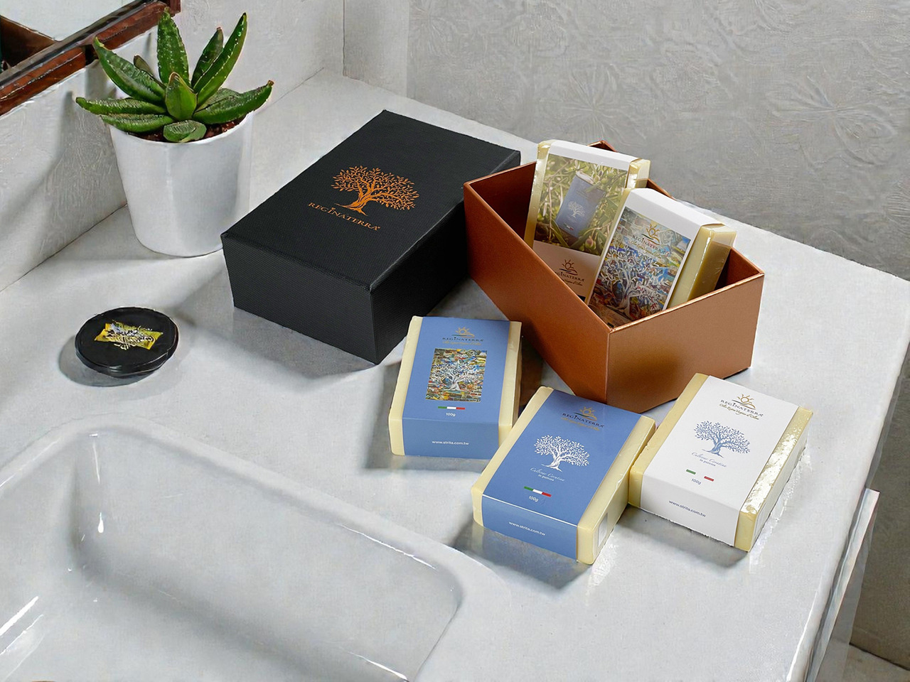 對於乾性肌膚，重點在於「維持油水平衡」，而不是過度清潔。推薦選擇橄欖油比例較高的手工皂，通常質地細緻柔滑，適合偏乾膚質日常使用。