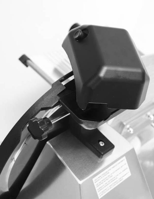 TOP 300 專屬固定式磨刀組設計 - 內建防護托盤確保磨石清潔