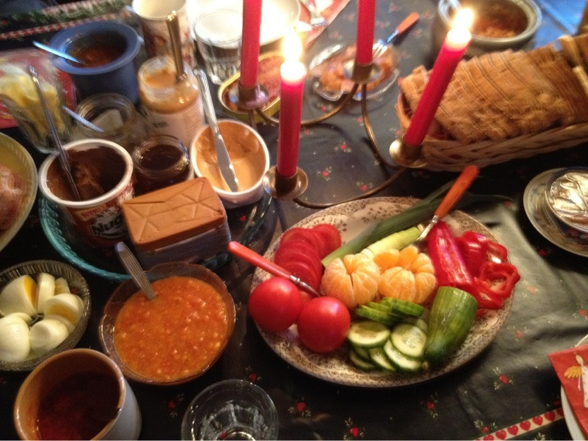 挪威耶誕早餐 - 水果和果醬