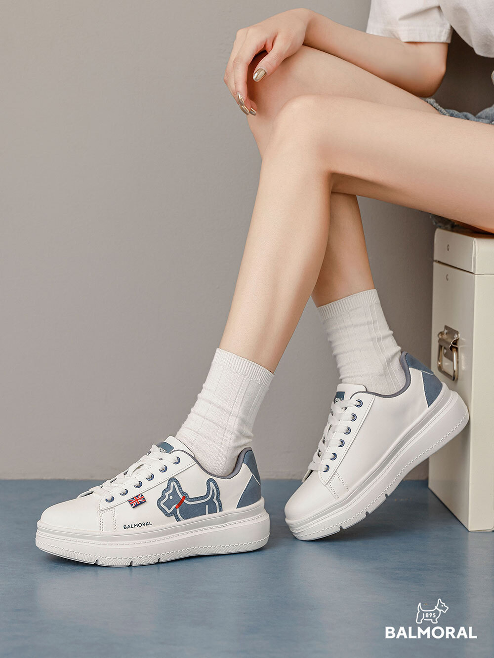 輕量厚底加高設計 行走無負擔